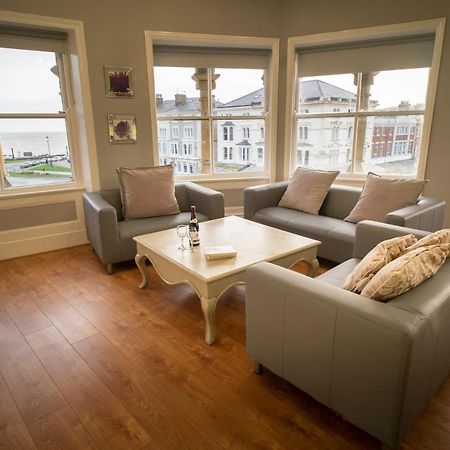 Cornerhouse Apartments Лландидно Экстерьер фото