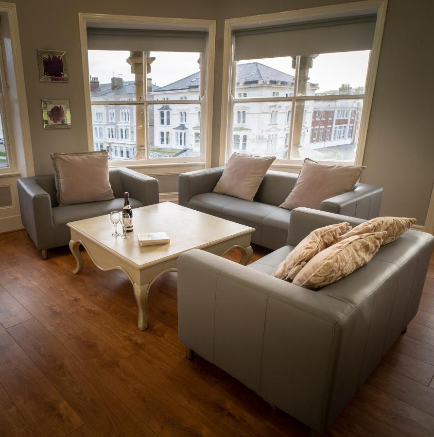 Cornerhouse Apartments Лландидно Экстерьер фото
