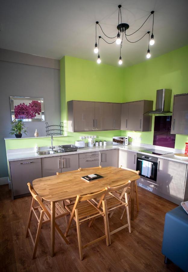 Cornerhouse Apartments Лландидно Экстерьер фото